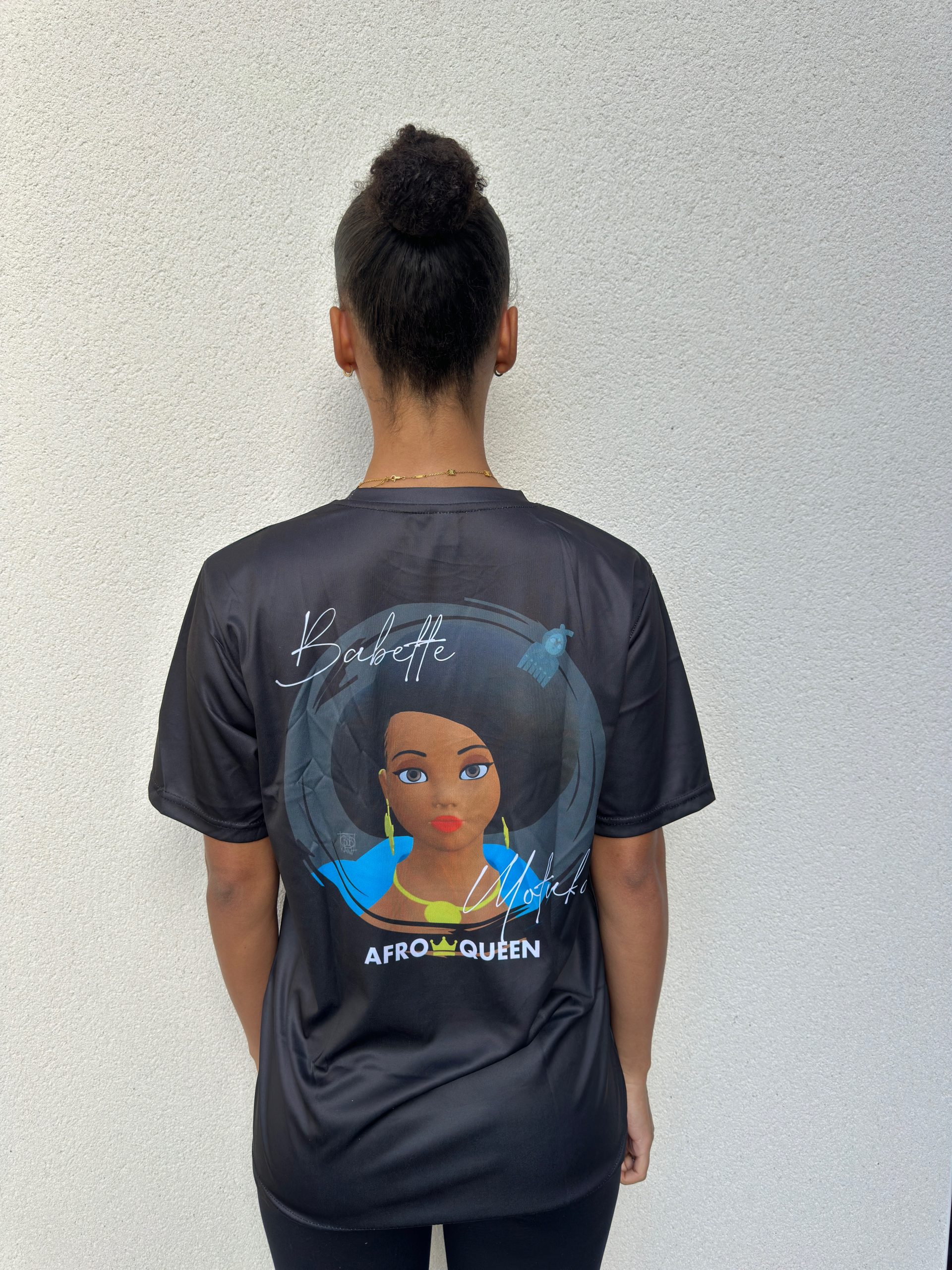 sobre-noir-t-shirt-Babette-Motika-AfroQueen Oceane