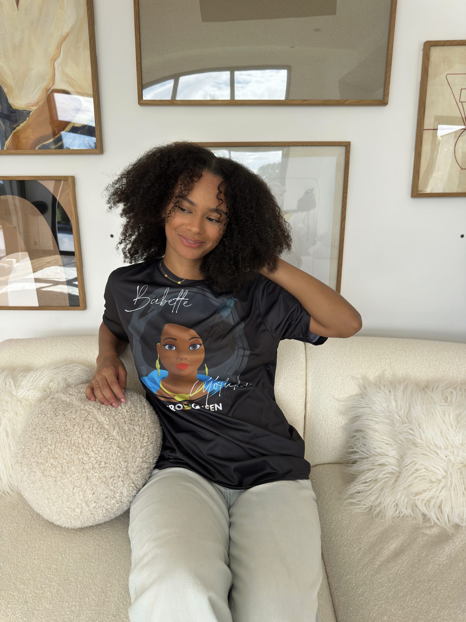 sobre-noir-t-shirt-Babette-Motika-AfroQueen Oceane