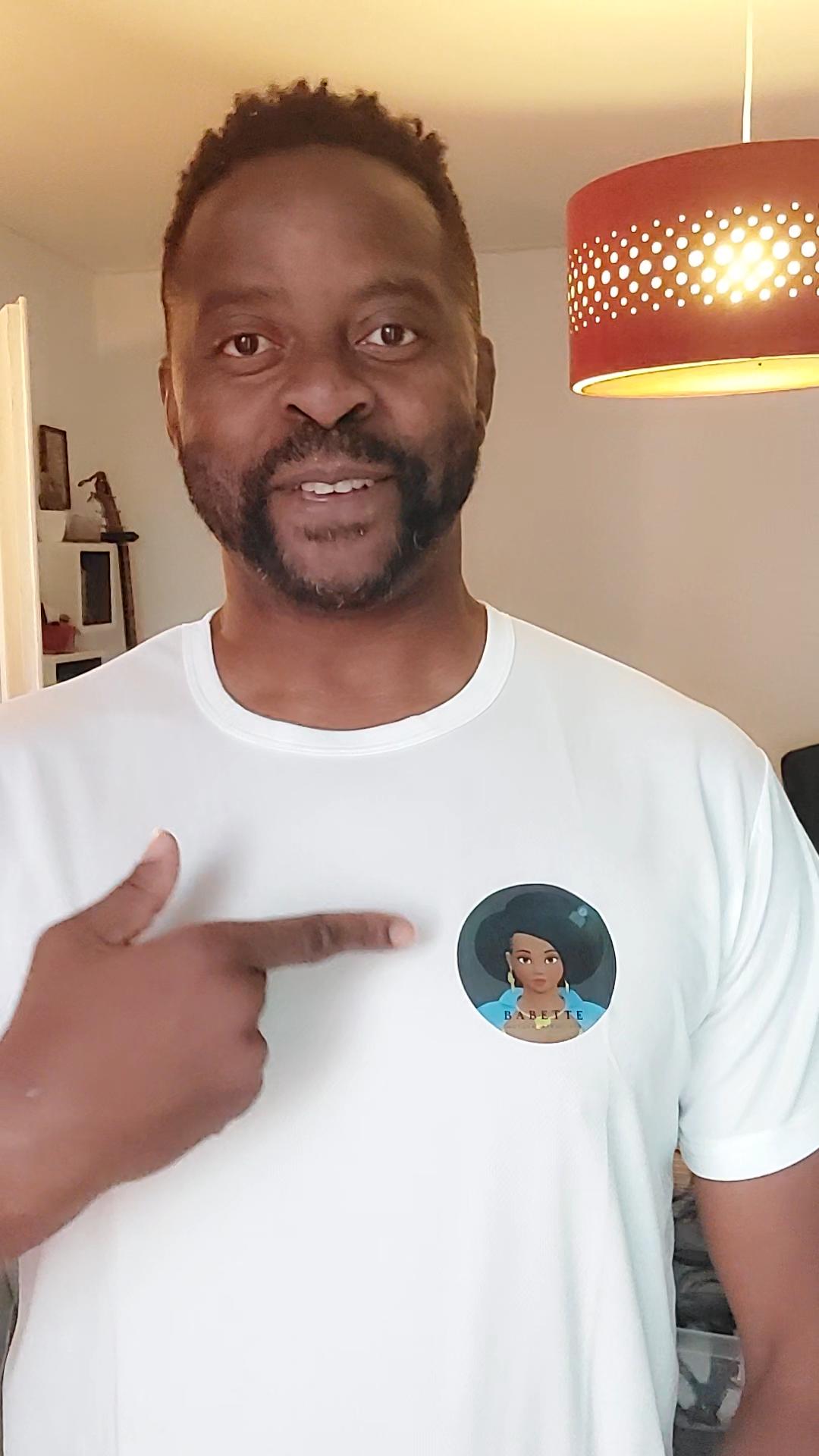 sobre blanc -t shirt Babette Motika AfroQueen (3)
