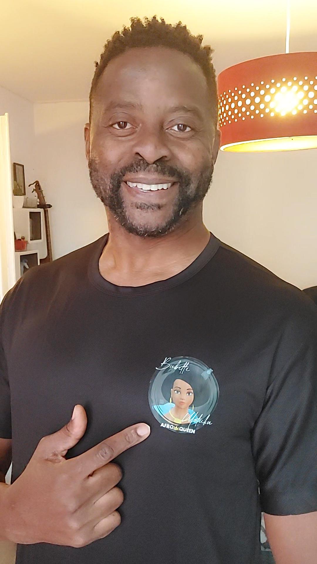 sobre noir -t shirt Babette Motika AfroQueen (3)